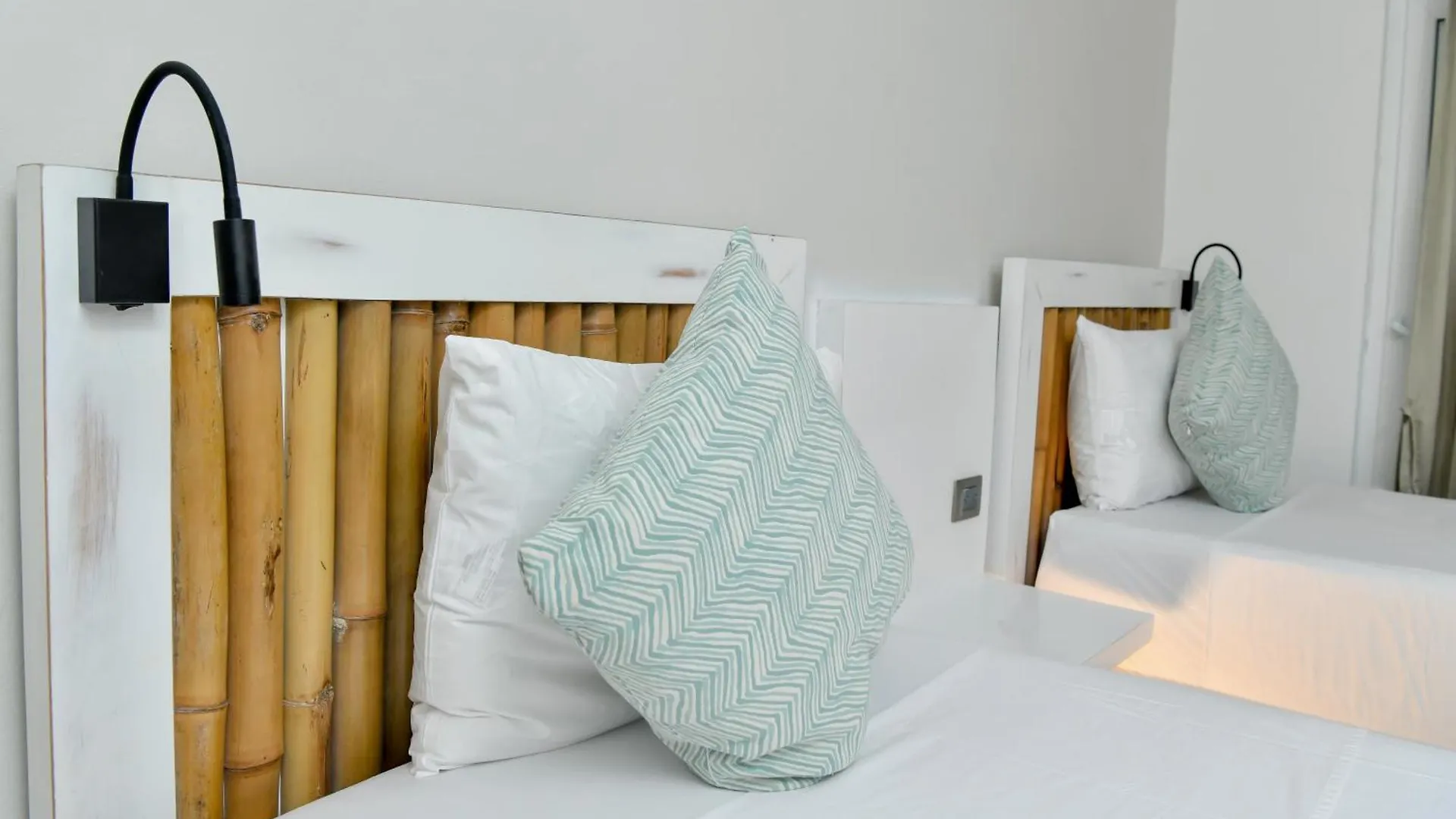 Hotel Honky Tonk Colonial Santo Domingo
