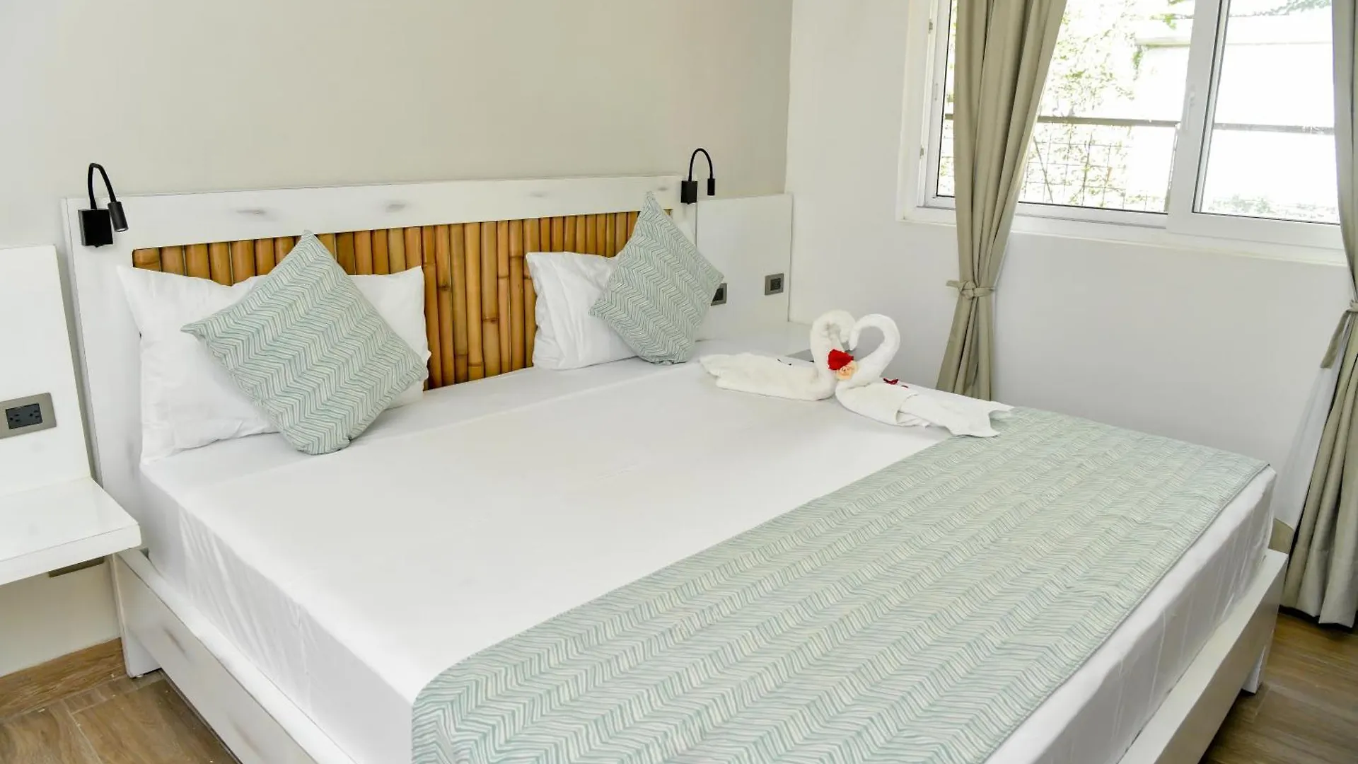 Hotel Honky Tonk Colonial Santo Domingo