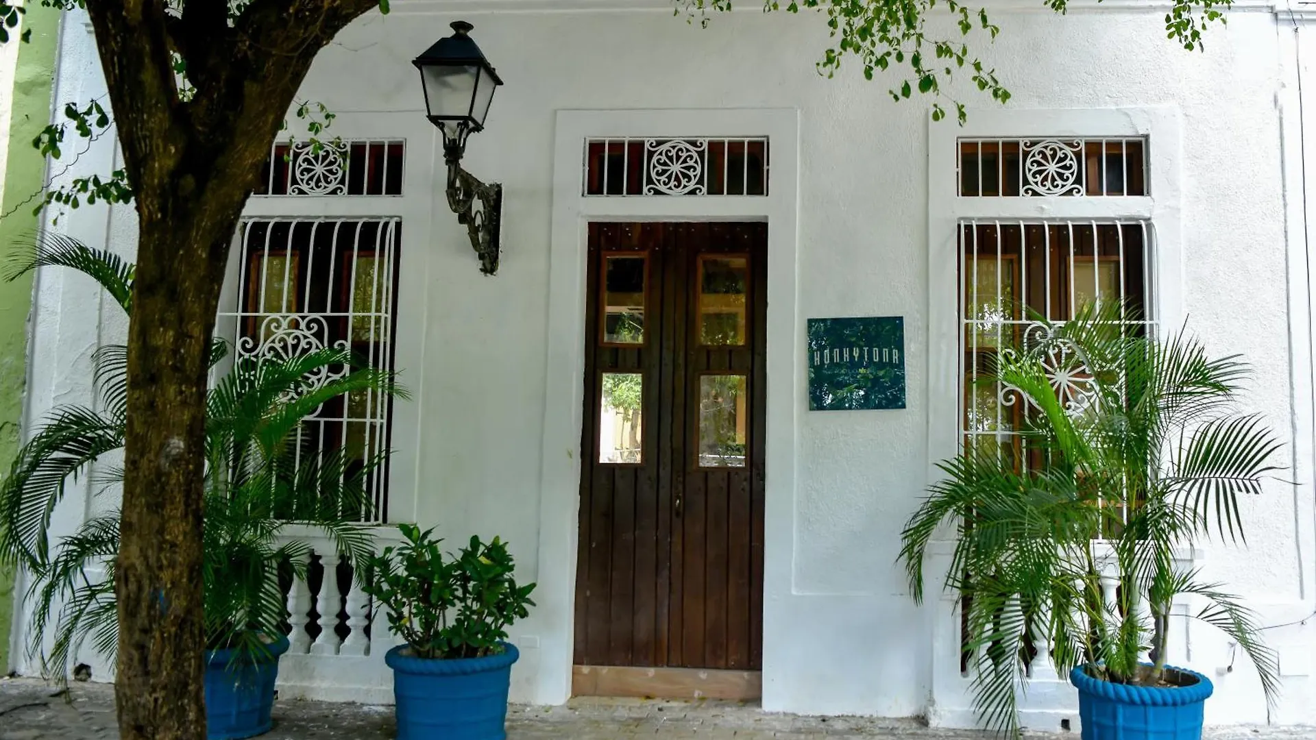 Honky Tonk Colonial Hotel Santo Domingo