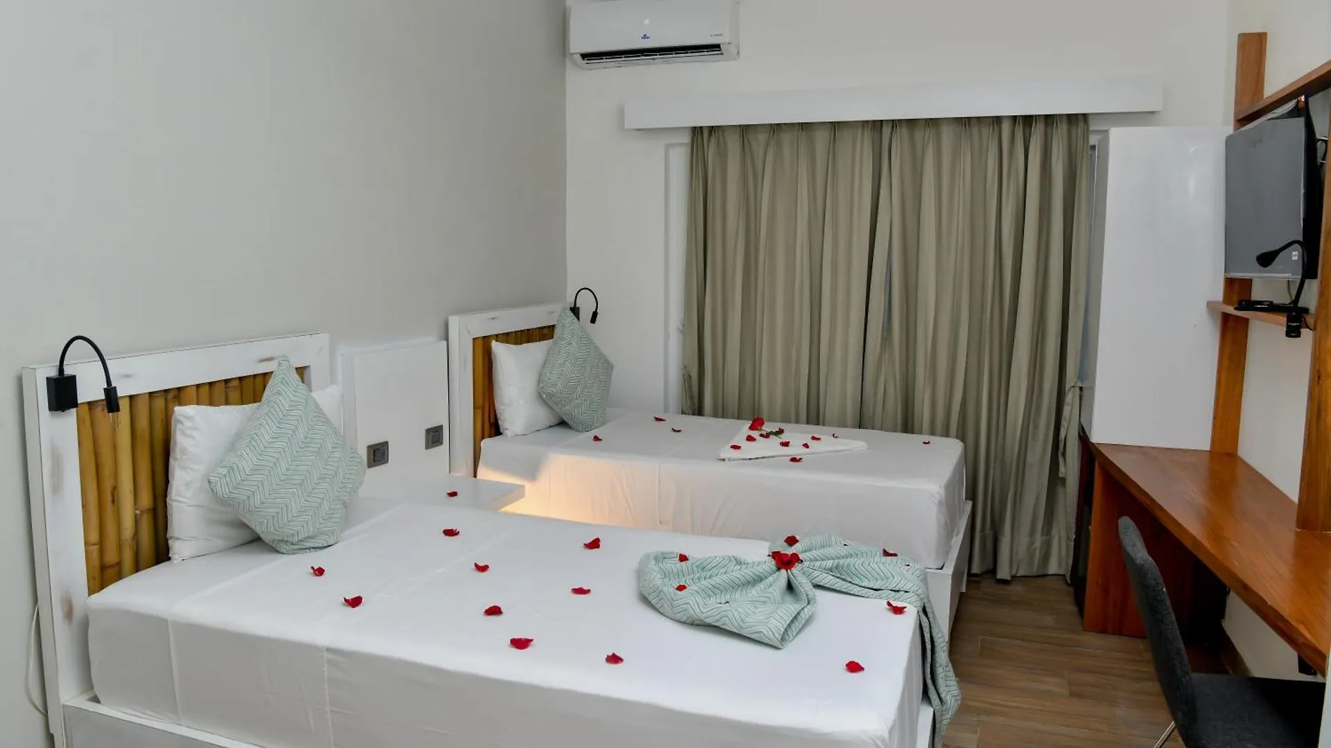 Honky Tonk Colonial Hotel Santo Domingo